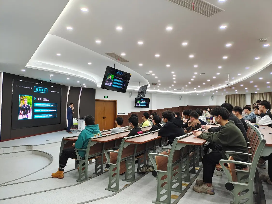 庆贺浙江机电职院七秩再聚首 共绘新篇向未来