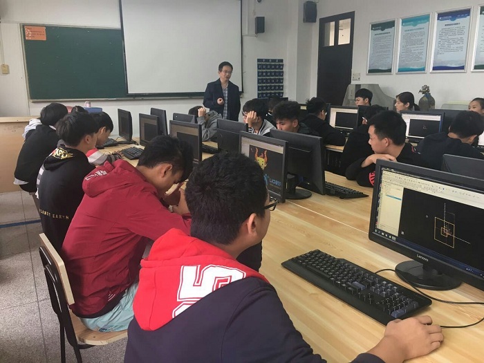 图2.jpg 图2.jpg