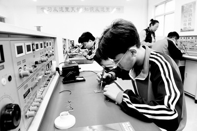 提高虚拟仿真实训基地建设有效性的三个“抓手” 提高虚拟仿真实训基地建设有效性的三个“抓手”
